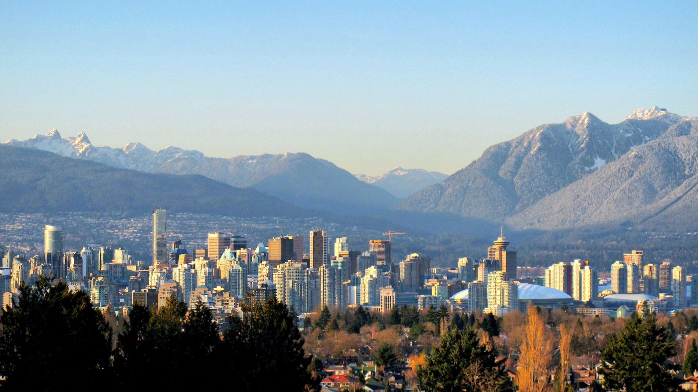 Visiting Vancouver, British Columbia: A Skyline Dominated by the North  Shore Mountains, Discover HubPages