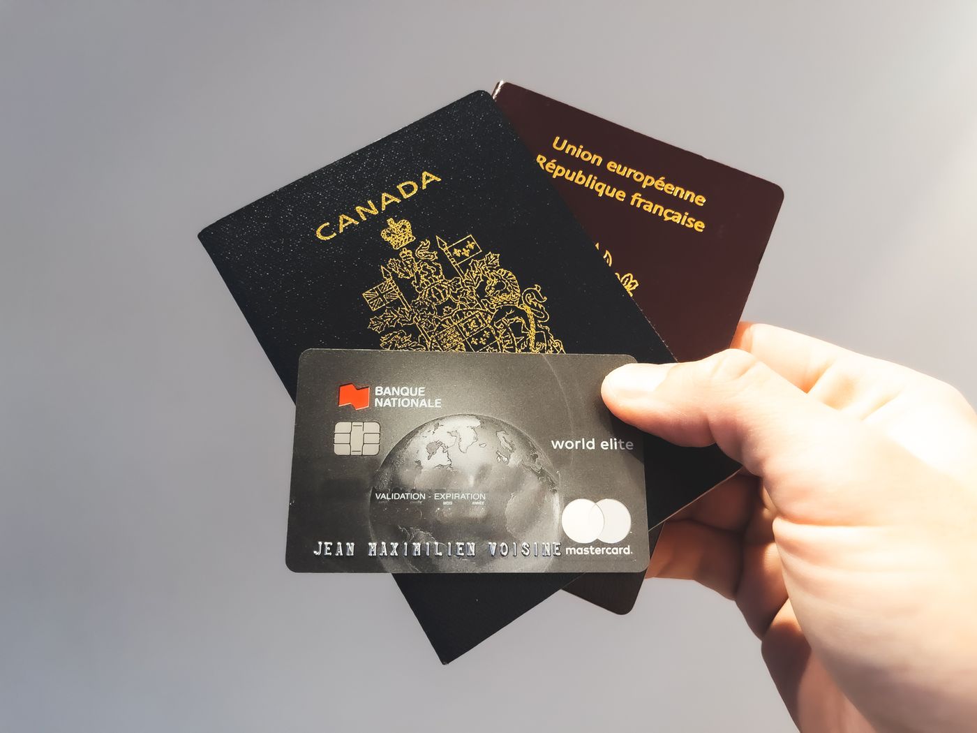 Canadian Passport Renewal: Online, Fees and Wait Times | Milesopedia
