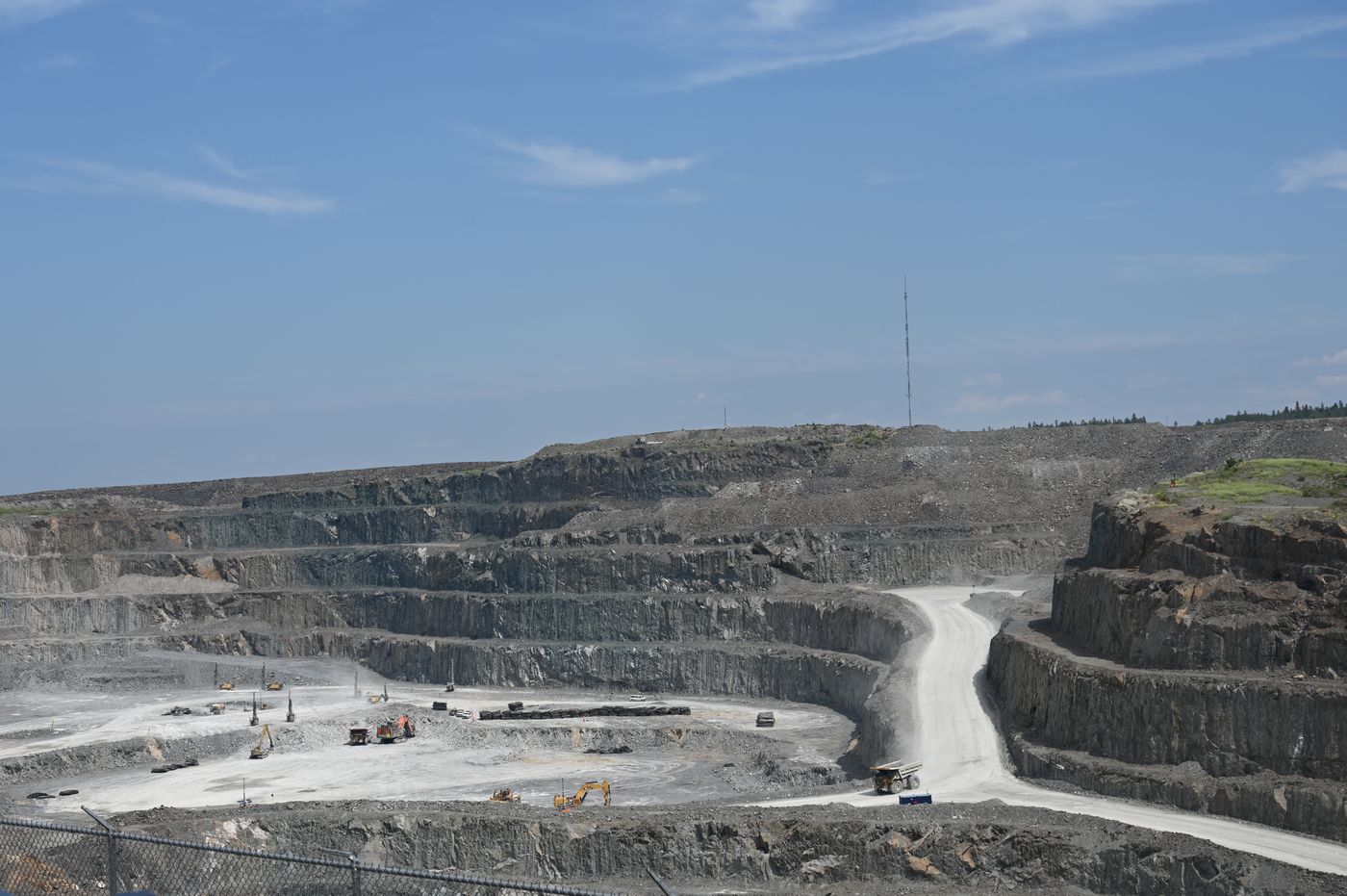 Hollinger Open Pit Lookout | Northern Ontario Travel