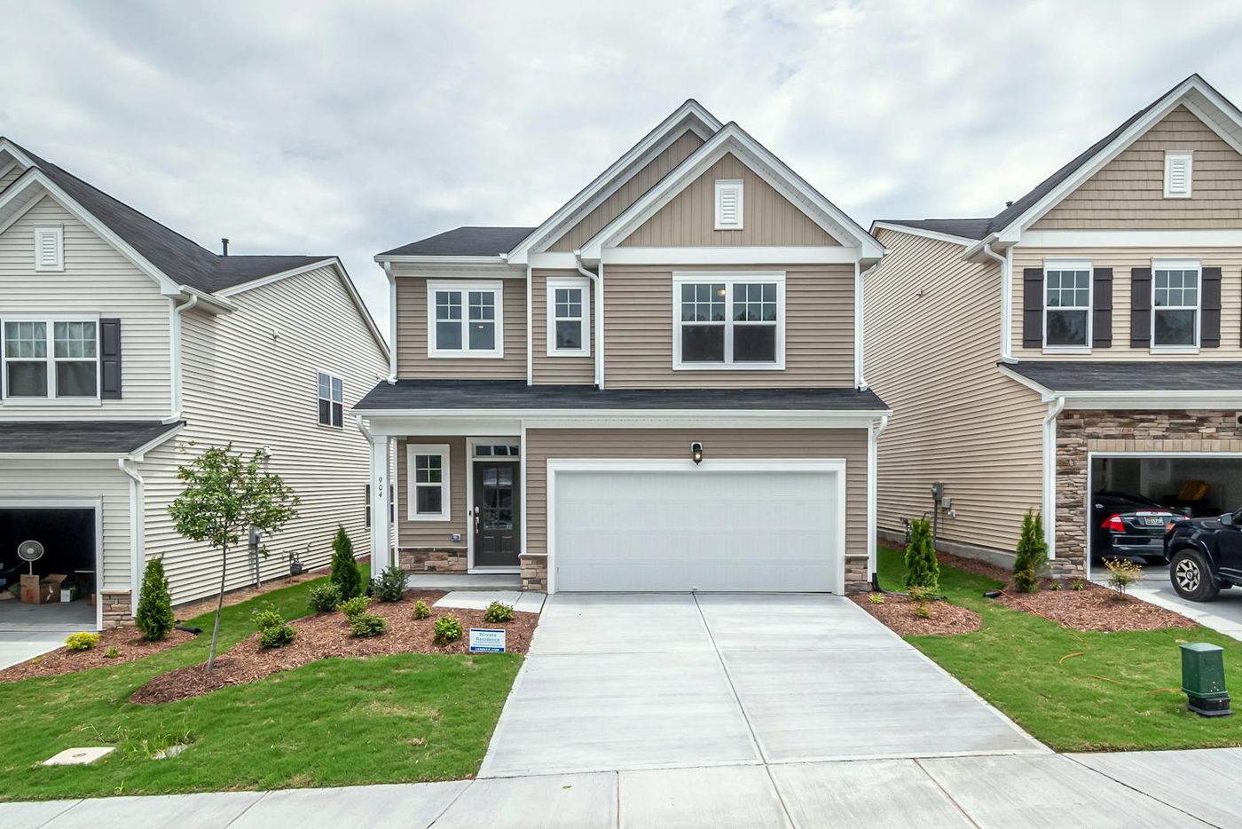 Double car garage homes Calgary | 2 car garage houses Calgary [page 107]