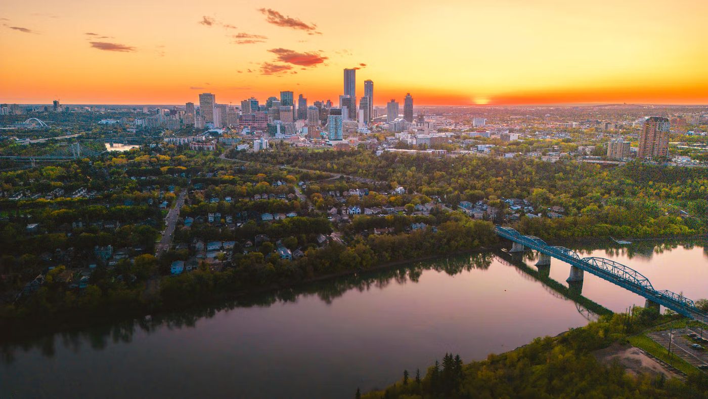 Edmonton Urban Explorer | Canada's Alberta