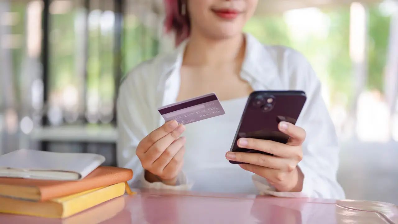 6 Signs You're Ready For A Student Credit Card | Bankrate