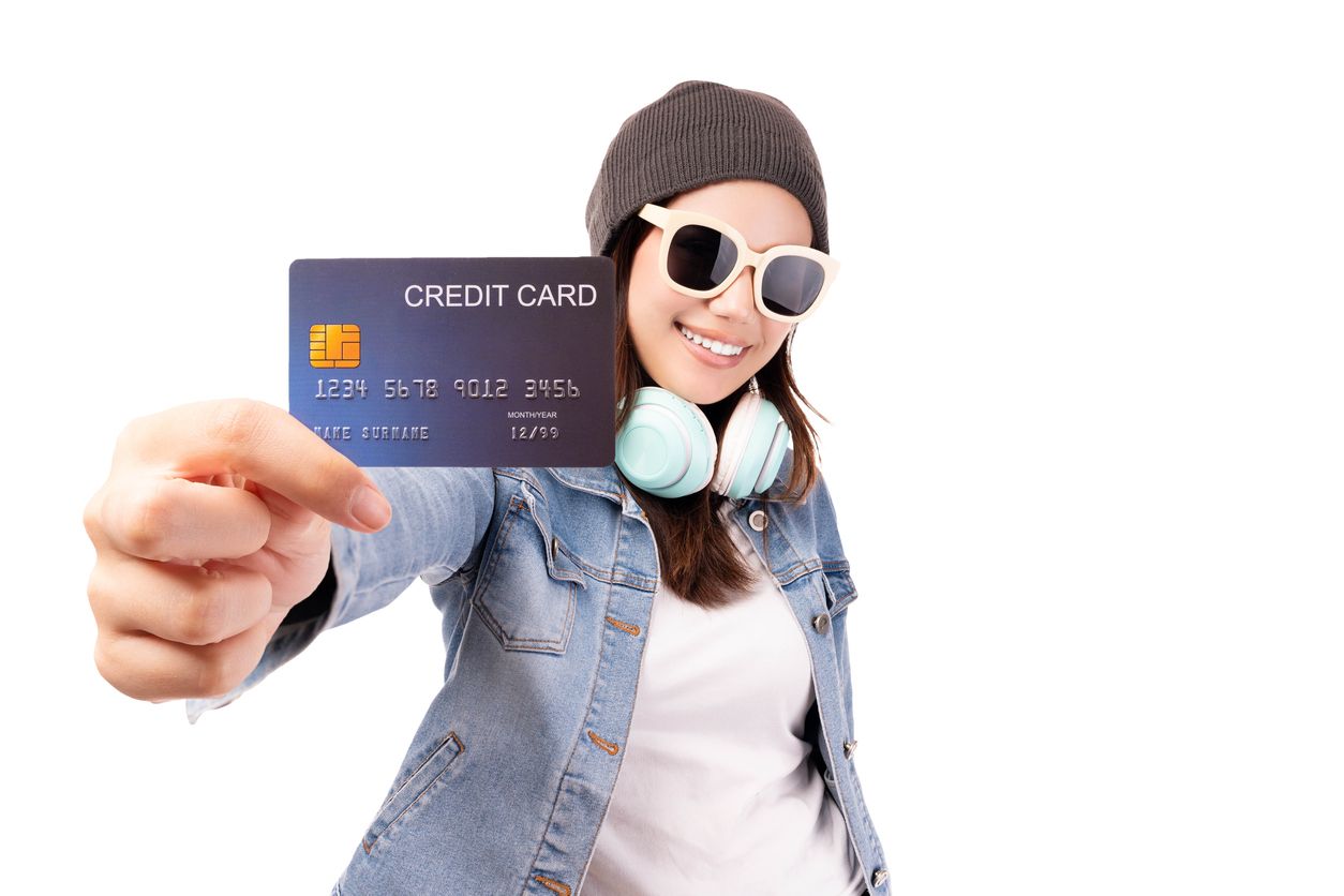 Building Credit as a College Student | TeenLife