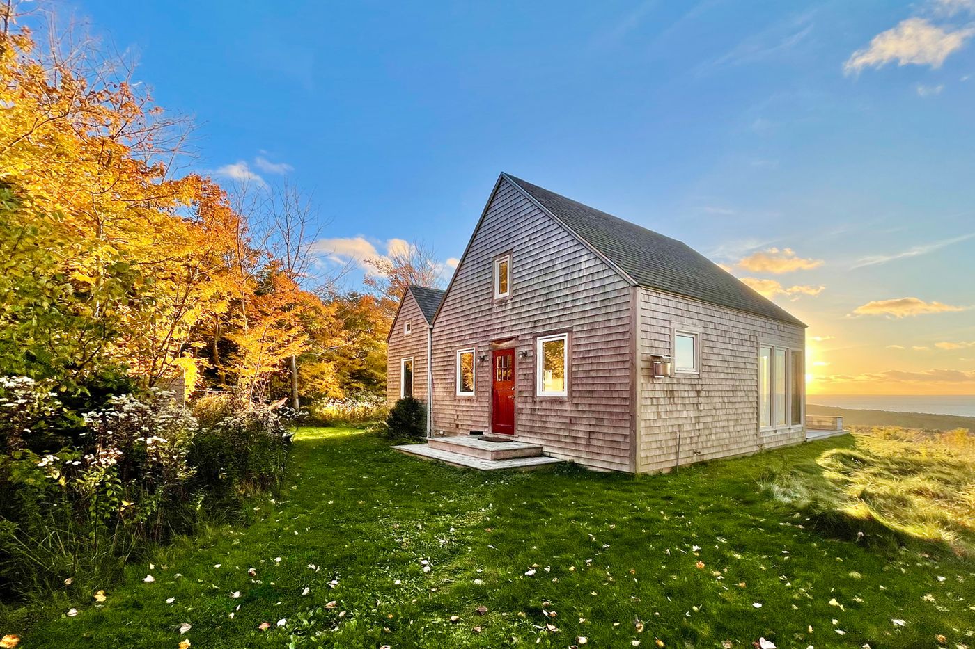 Properties in Nova Scotia, Boutique