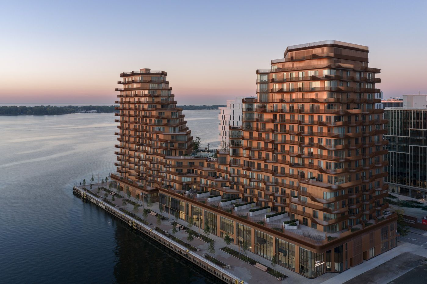 Hines Tridel Aqualuna at Bayside Toronto | Luxury Waterfront ...
