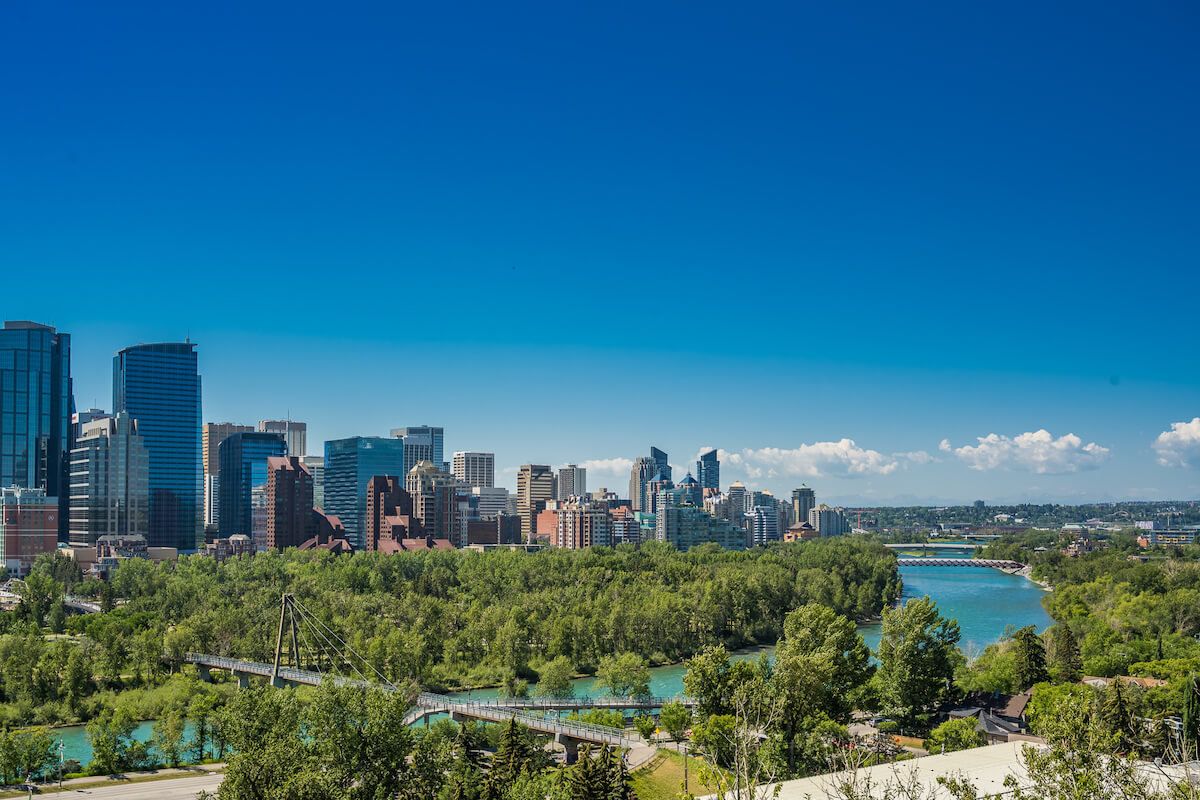 8 Best Calgary Neighbourhoods With Rocky Mountain Views