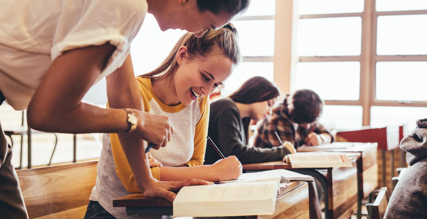 Off-the-Job Training in Apprenticeships: Enhancing Skills Beyond the  Workplace 1st2 Achieve Training