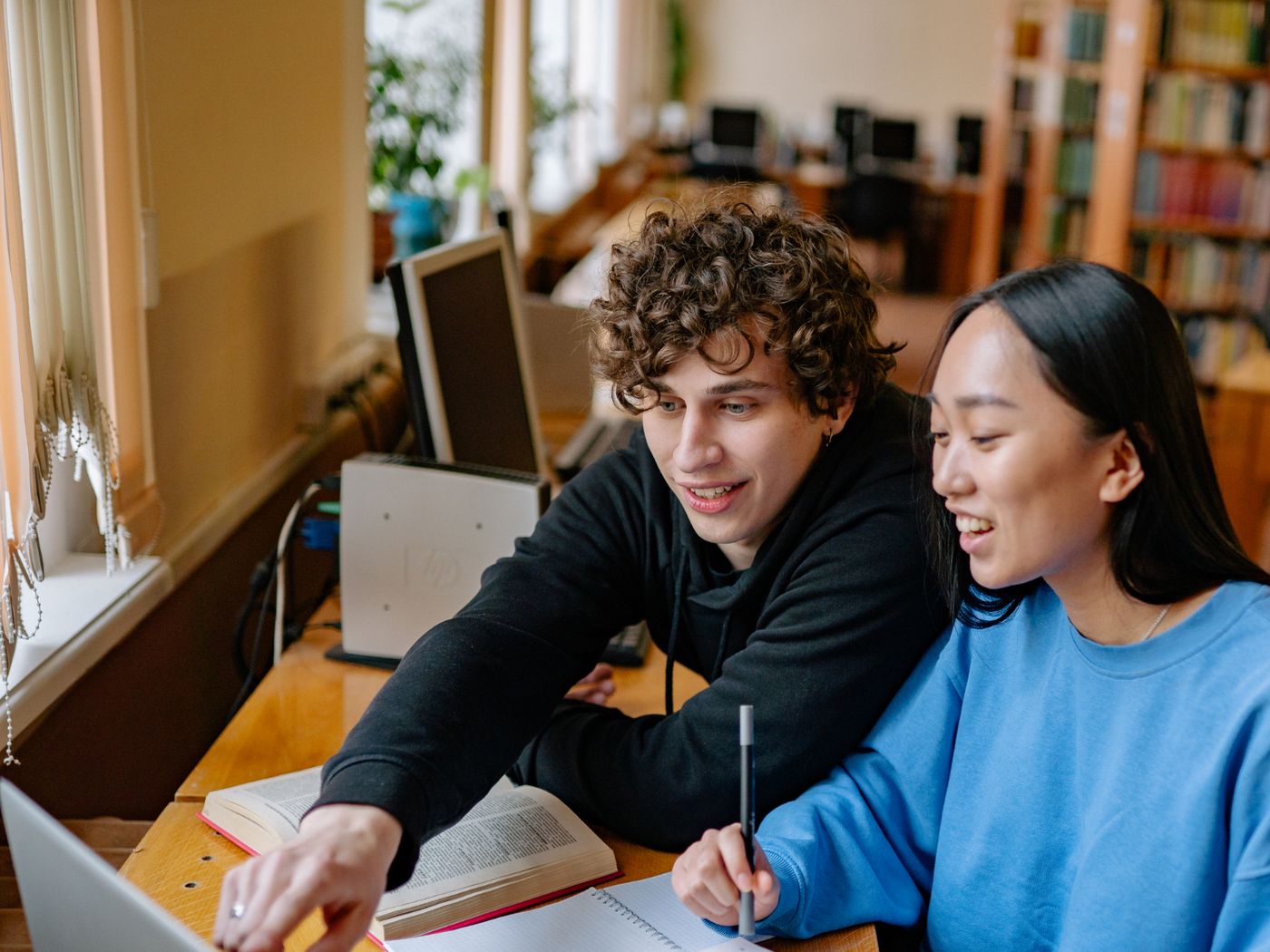English Pathway Programme in Canada | Oxford International
