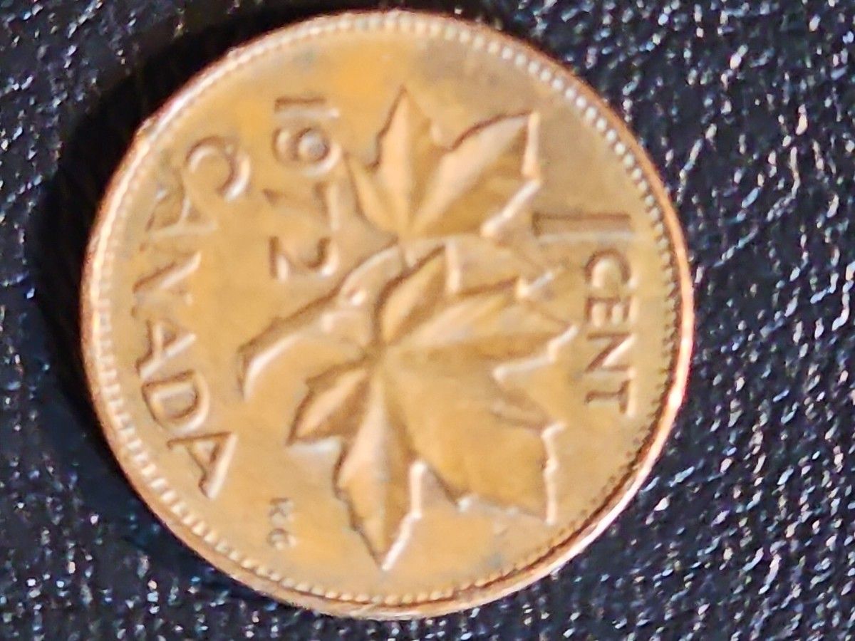 Extremely RARE 1972 Canada ERROR Penny