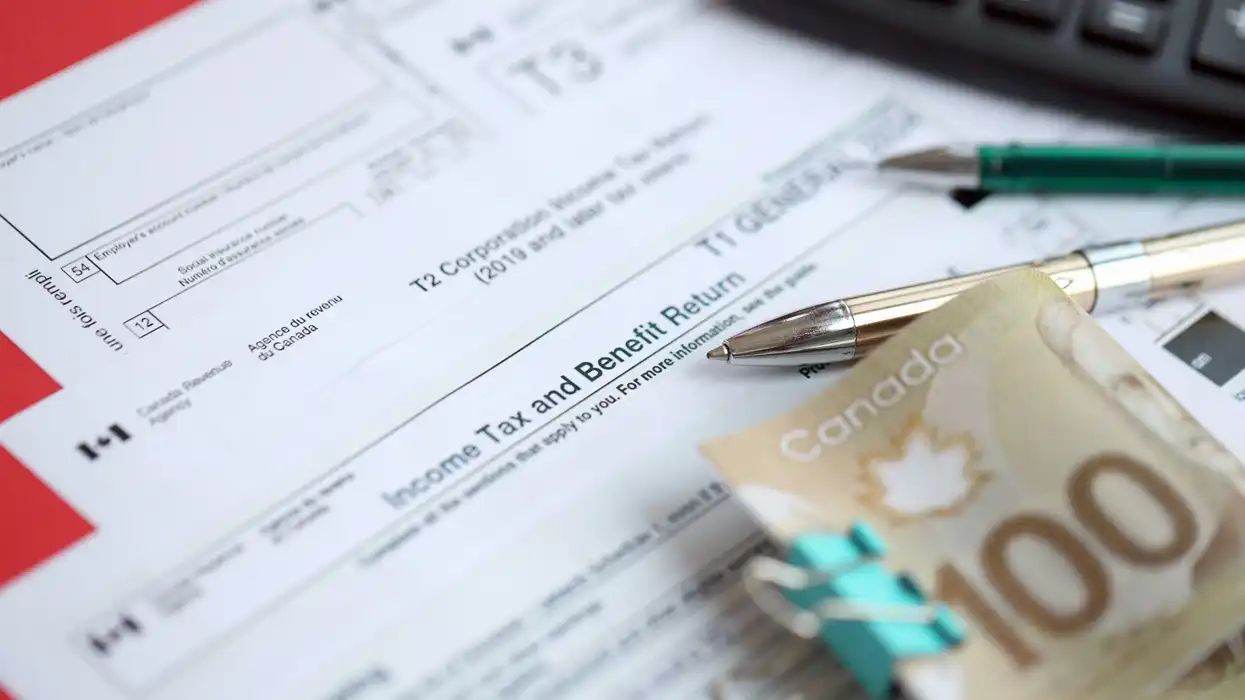 9 tax tips every first-time filer needs to know, including students &  newcomers to Canada, Narcity