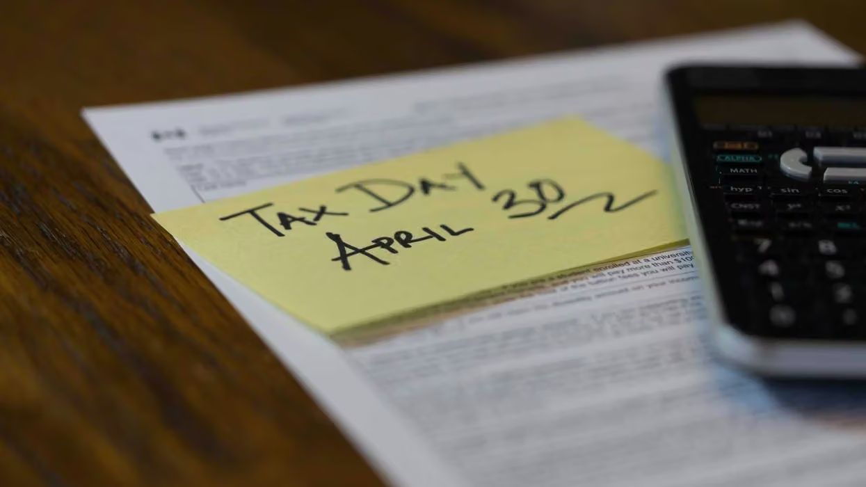 6 things you can do to help get money back and save money on your Canadian  tax return, Narcity