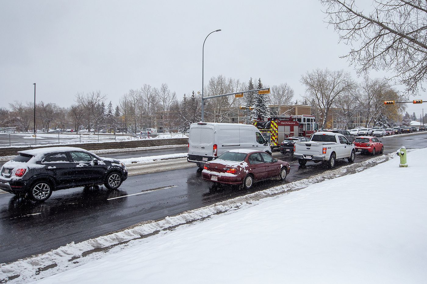 Record number of traffic incidents for the start of Calgary snow season, LiveWire Calgary