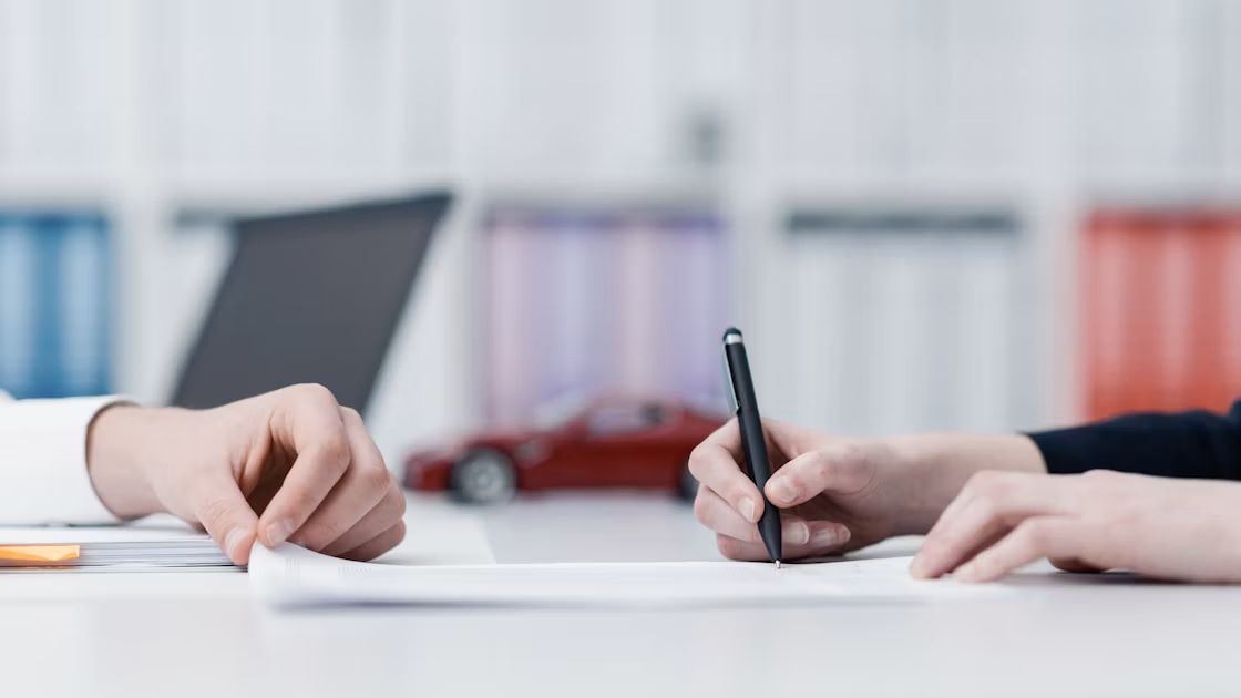 Pouvez-vous assurer une voiture qui n'est pas à votre nom en Ontario ?