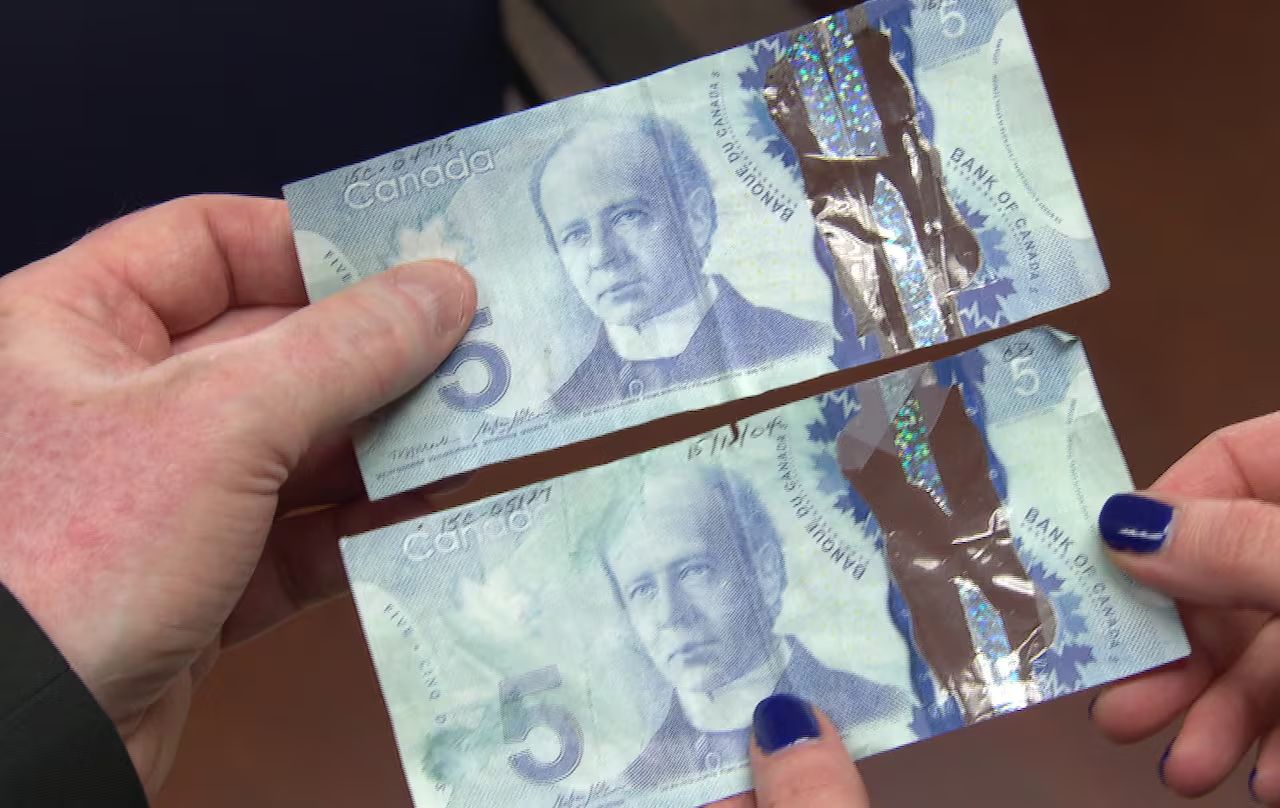 Counterfeiters perplexed by Canada's plastic money | CBC News