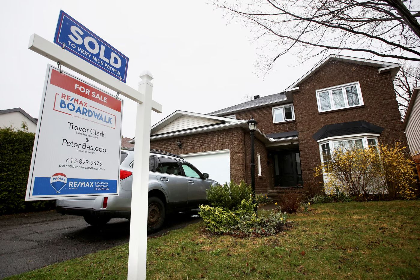 Canadian home sales jump 5.5% in May, prices dip | Reuters