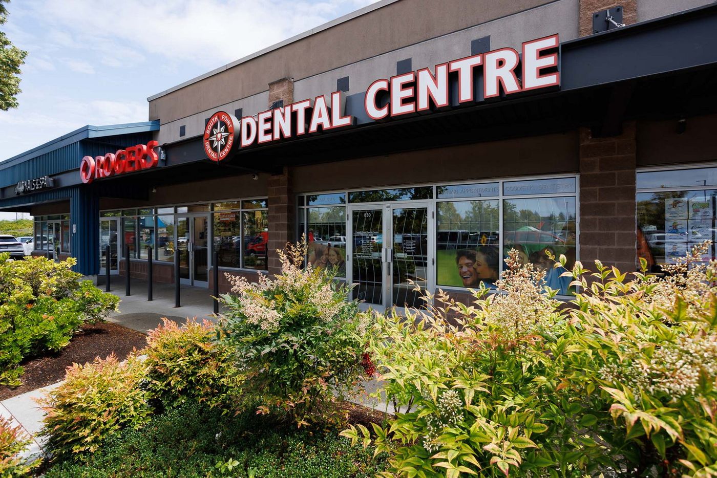 South Point Dental Centre | Family Dentist in Surrey, BC