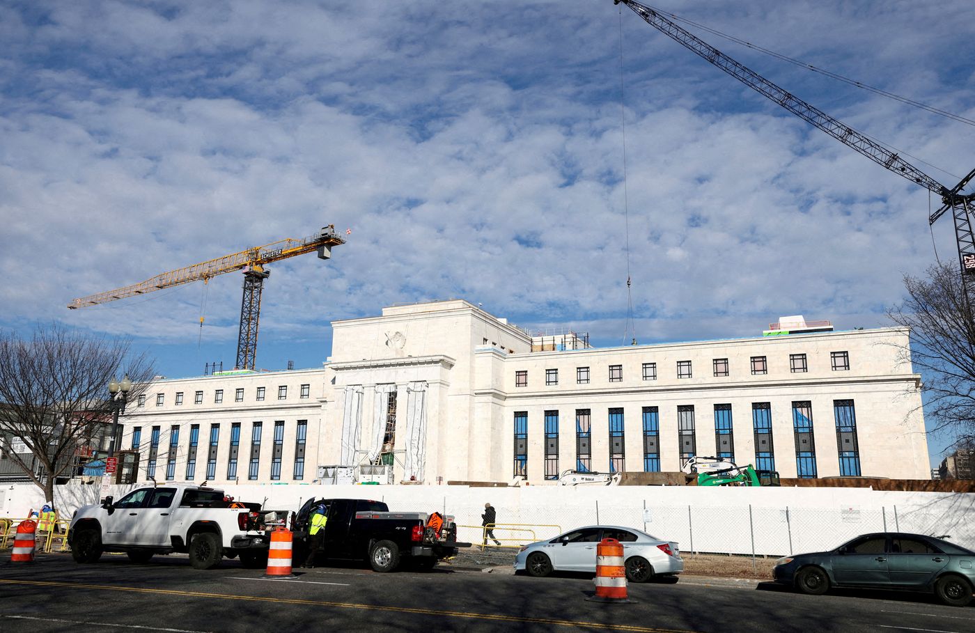 US prosecutors make surprise visit to Federal Reserve office | Reuters