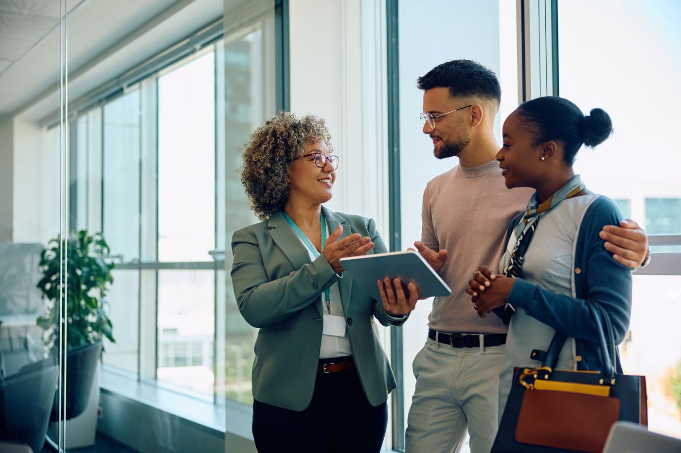 How Financial Advisors Help Newcomers to Canada