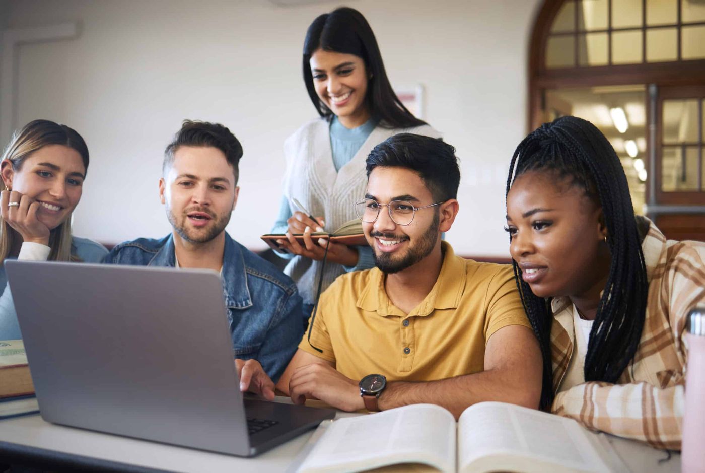 How To Apply To Schools In Canada As An International Student, Canada  Immigration and Visa Information. Canadian Immigration Services and F