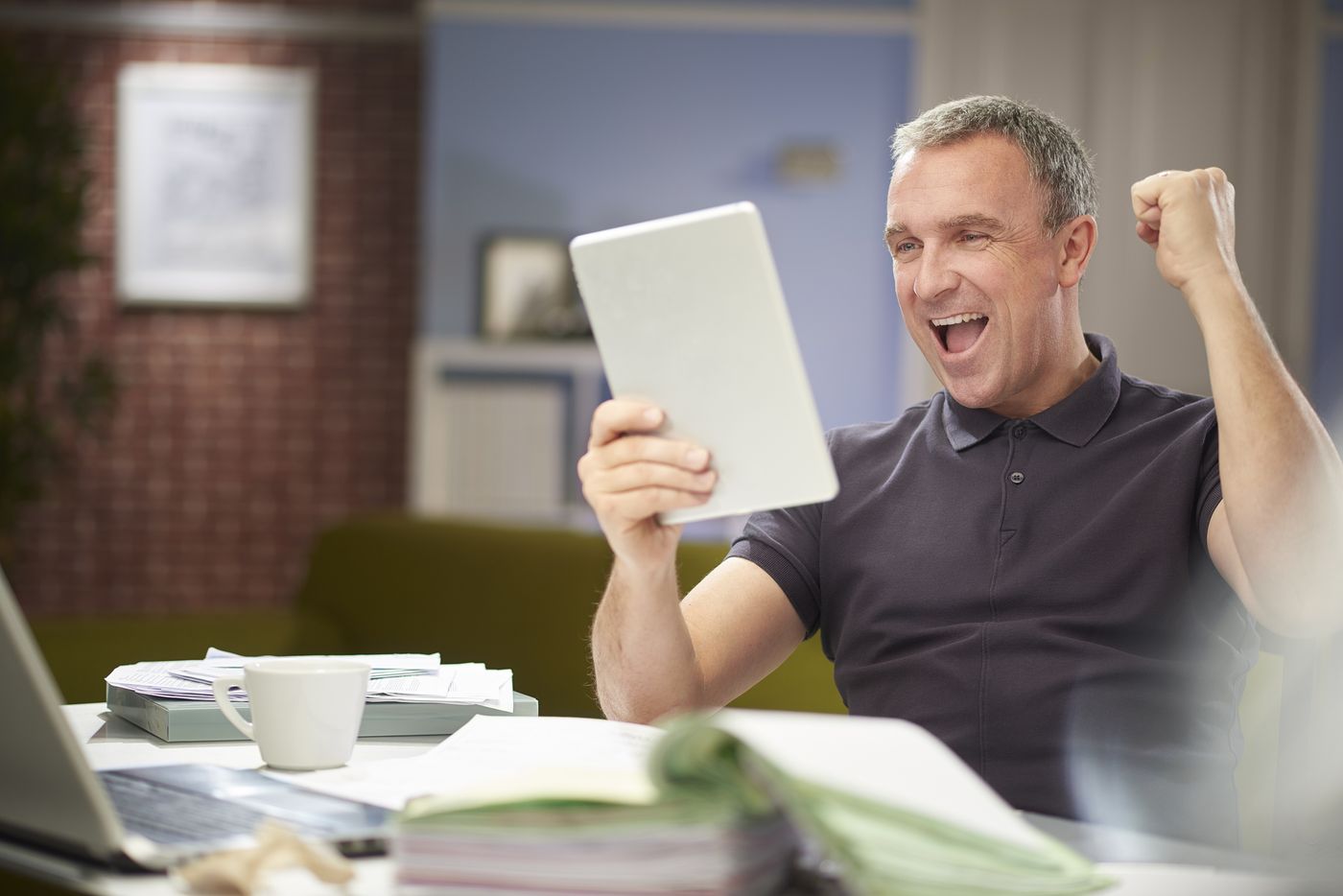 10 Ways to Save Money on Car Insurance in Canada, Sharp Insurance