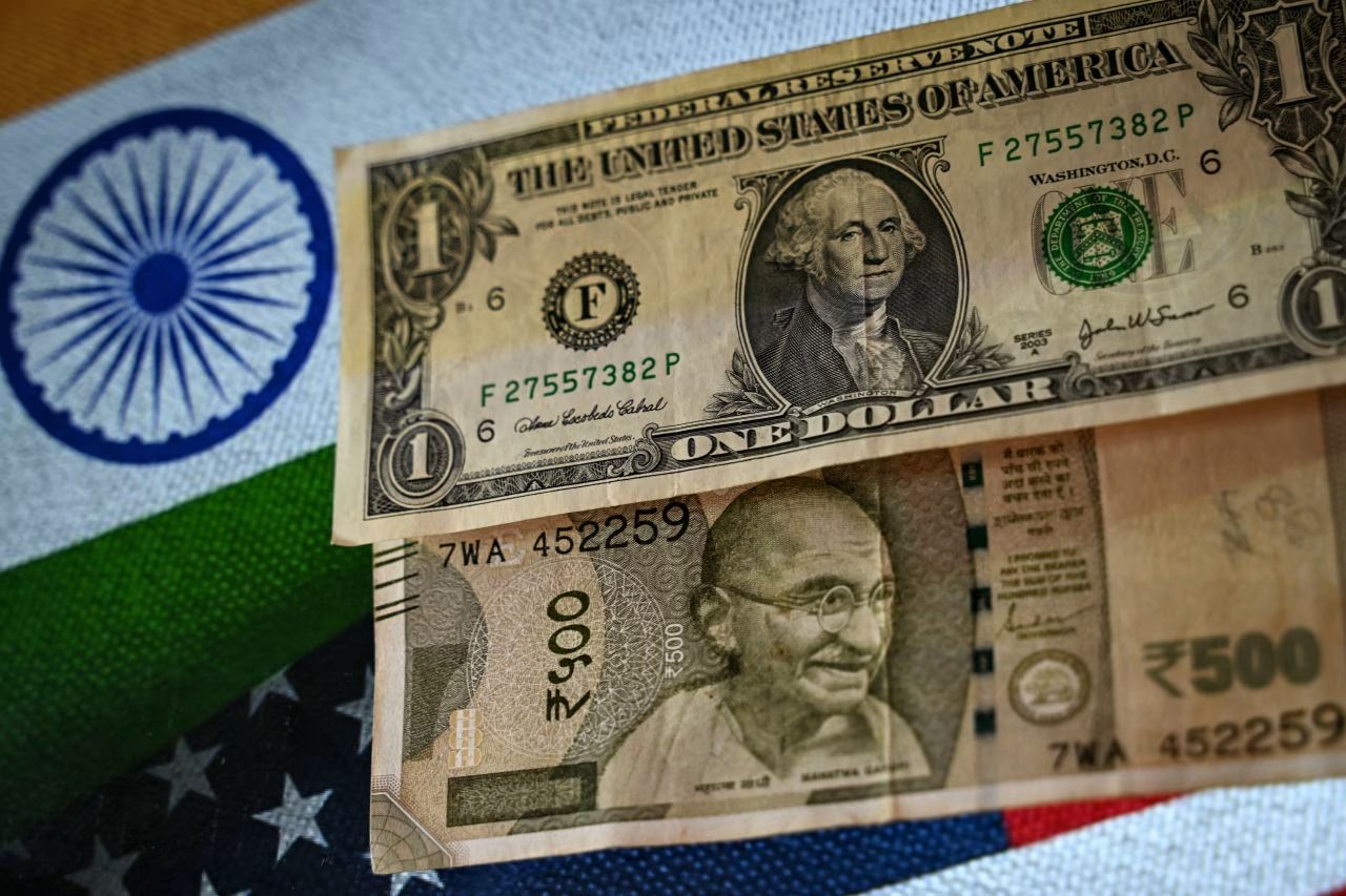 Indian Rupee Rises by Most in Months After RBI Steps In to Support Currency, WSJ