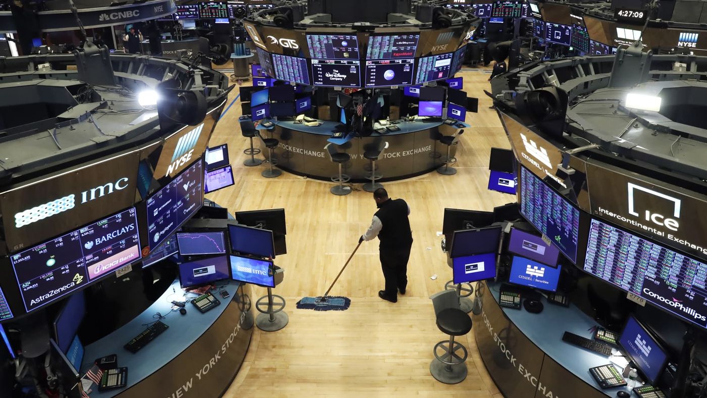 Coronavirus: Traders adapt to working from home amid global lockdowns