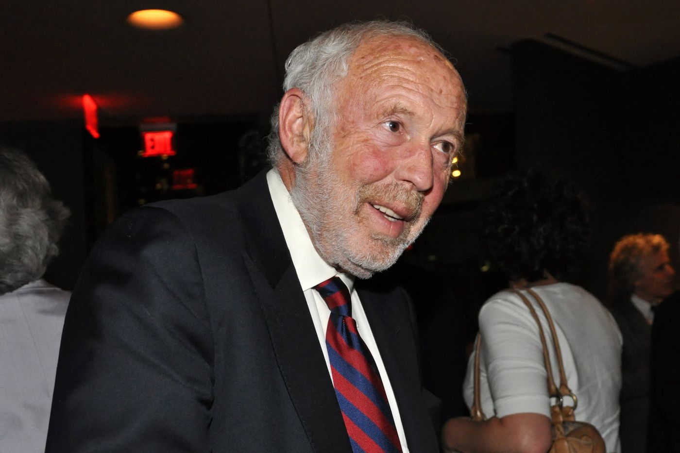 How Jim Simons, founder of Renaissance Technologies, beats the market