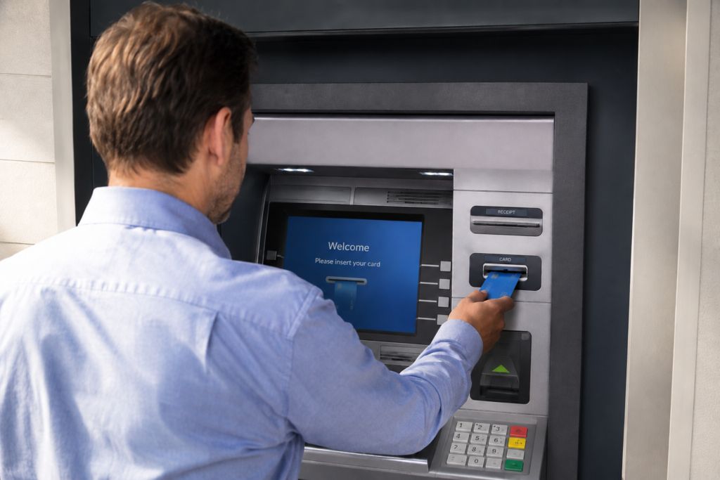 12 Ways to Practice Safe ATM Transactions, Diamond Valley FCU