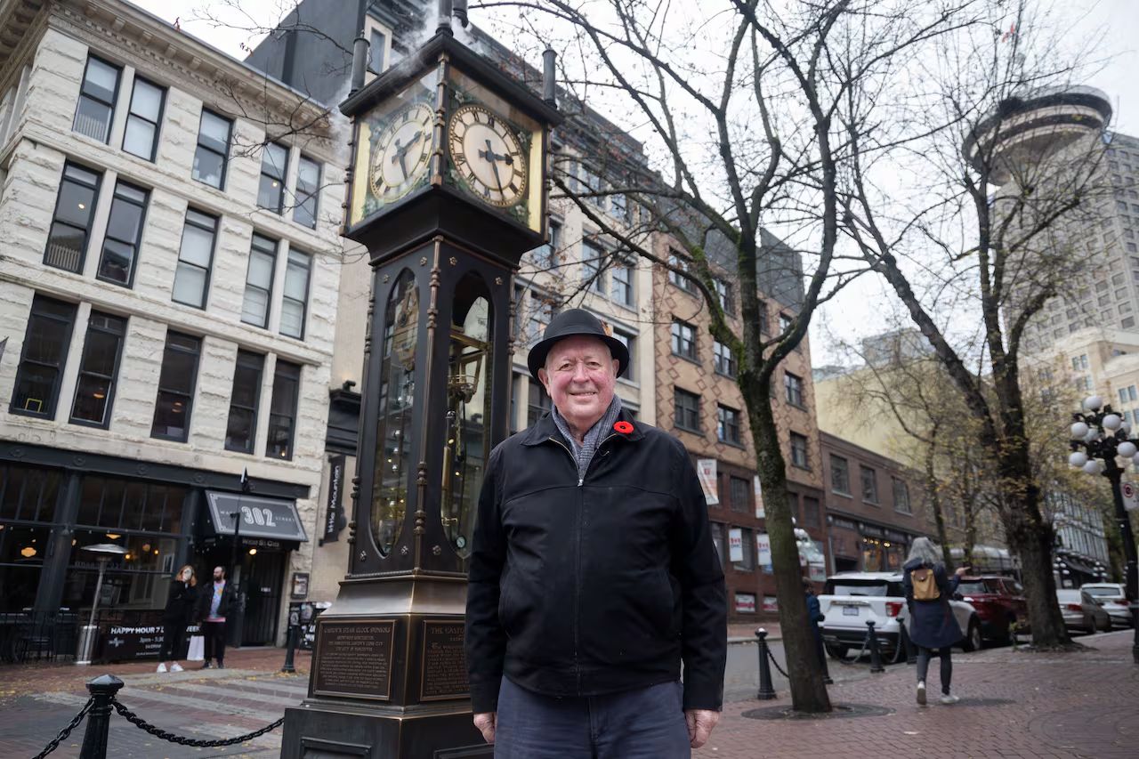 Vancouver clockmaker eyes retirement as the clock counts down on daylight saving time | CBC News