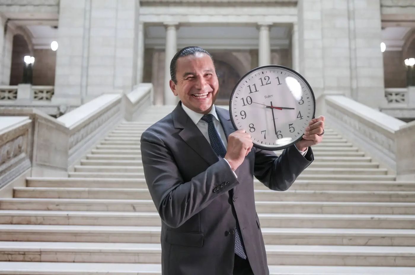 Daylight time all the time: Manitoba abandoning spring, fall clock changes, Winnipeg Free Press