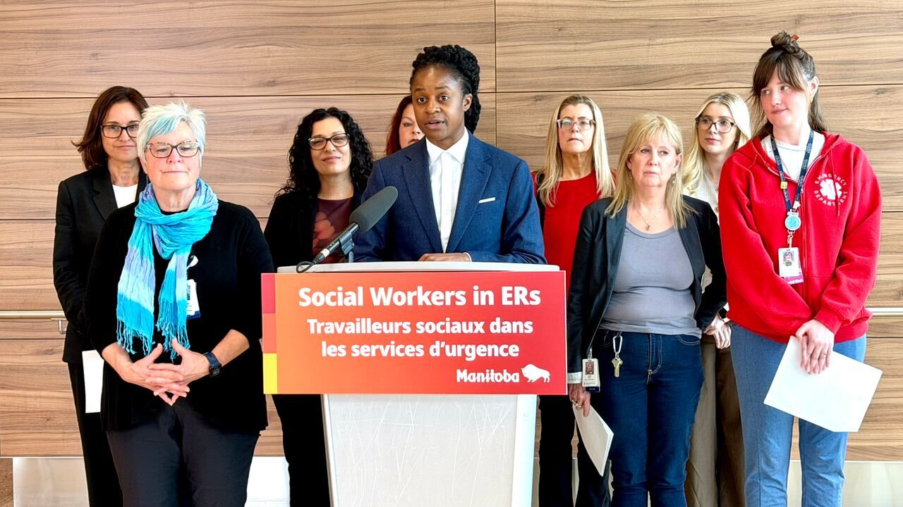 Social workers to be stationed 24/7 at some Winnipeg ERs, urgent care centres | CBC News