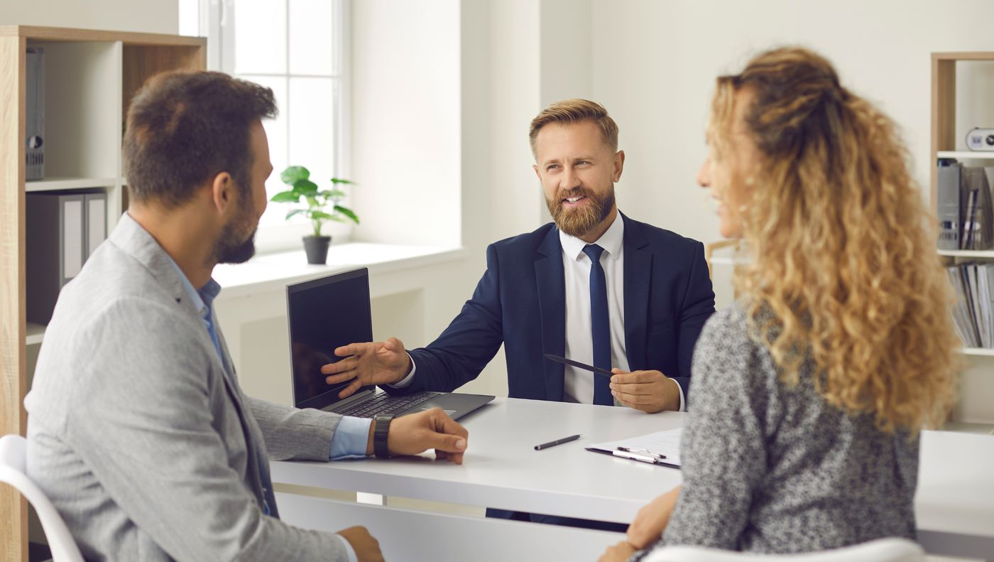 Unlocking the Door to Homeownership: 5 Benefits of Working with an Independent Mortgage Broker in Canada, Orbis Group