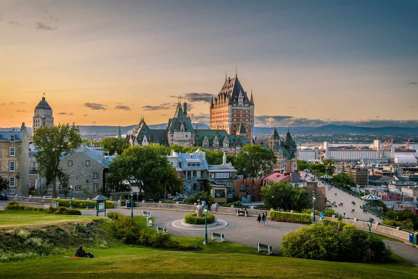 10 Neighborhoods to Explore in Quebec City