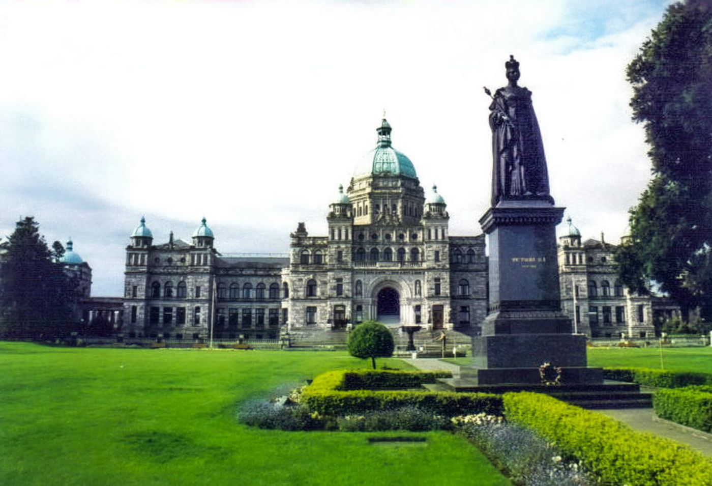 Top 5 Buildings in British Columbia, Stephen Travels