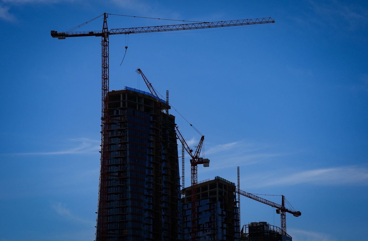 Des coûts croissants et des risques commerciaux assombrissent les perspectives de la construction canadienne malgré la reprise de l'activité, Winnipeg Free Press