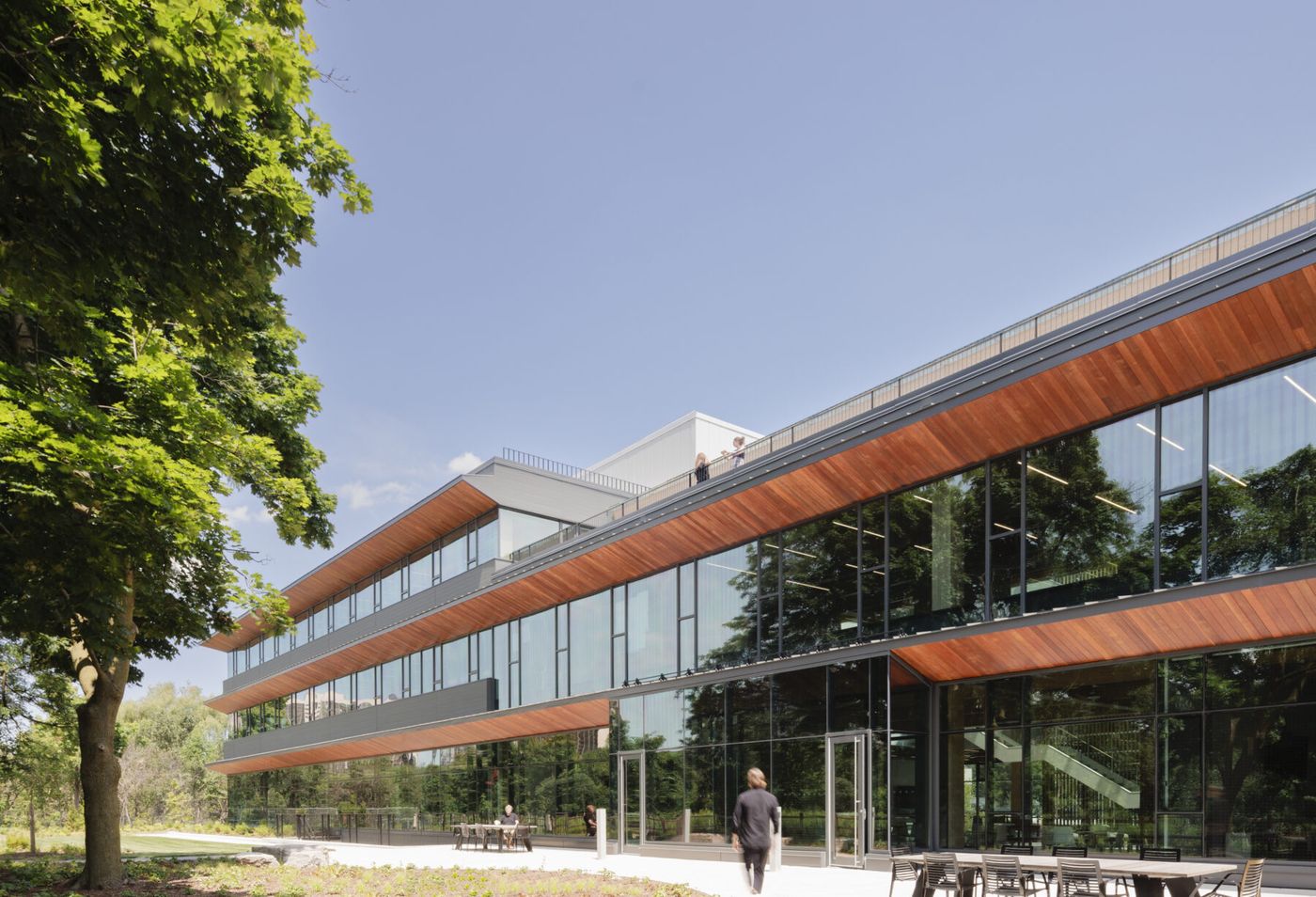 Ontario Secondary School Teachers' Federation HQ, Fast + Epp
