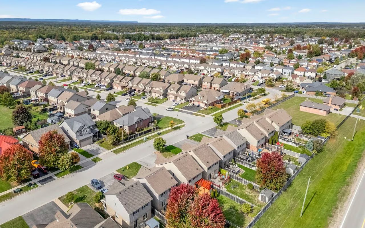 Living in Angus Ontario | Explore Homes & Lifestyle