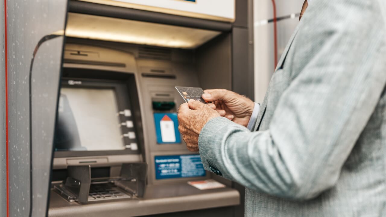 Thieves steal over $50K in ATM hacks north of Montreal | CBC News