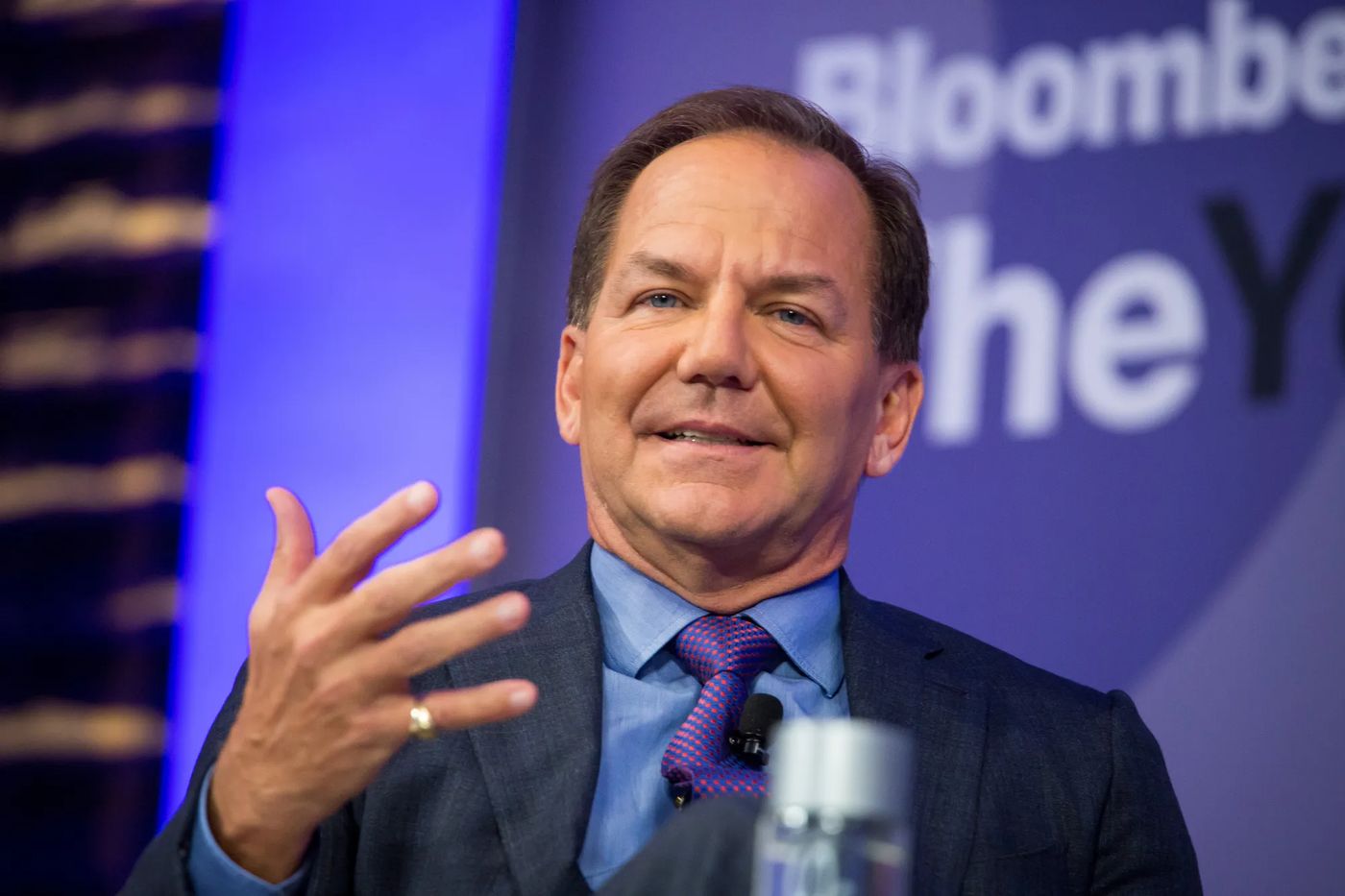 Paul Tudor Jones Says 2019 Is Better to Trade Than Buy and Hold, Bloomberg