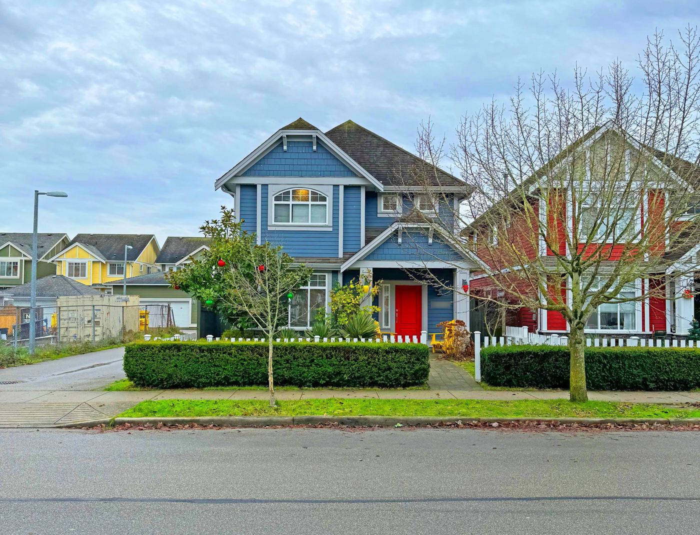 Colorful suburban family house in seaside village, Richmond | Production |  Peerspace