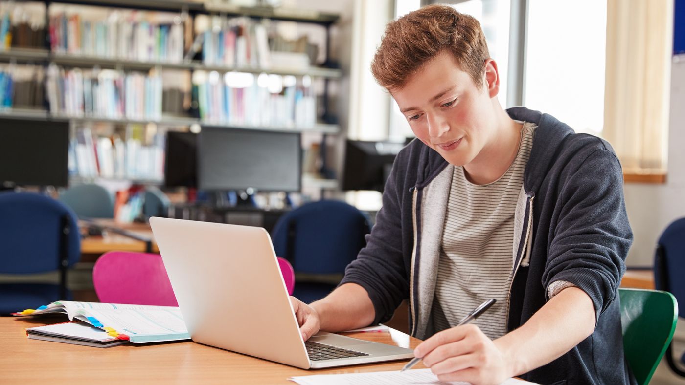 5 signs you need a new laptop for university | TechRadar