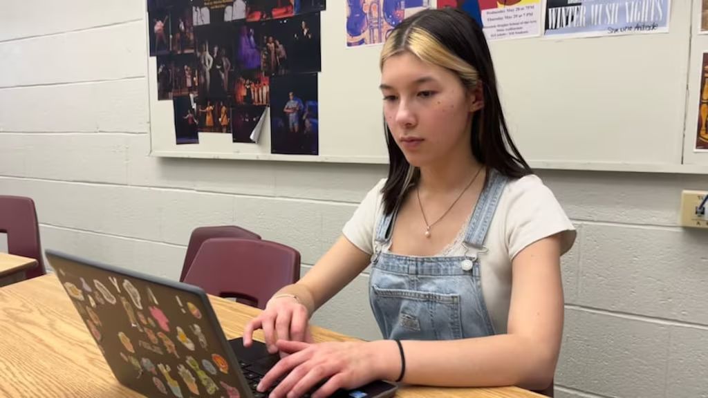 As Ontario high school grades keep rising, graduating students worry about their university future | Radio-Canada.ca
