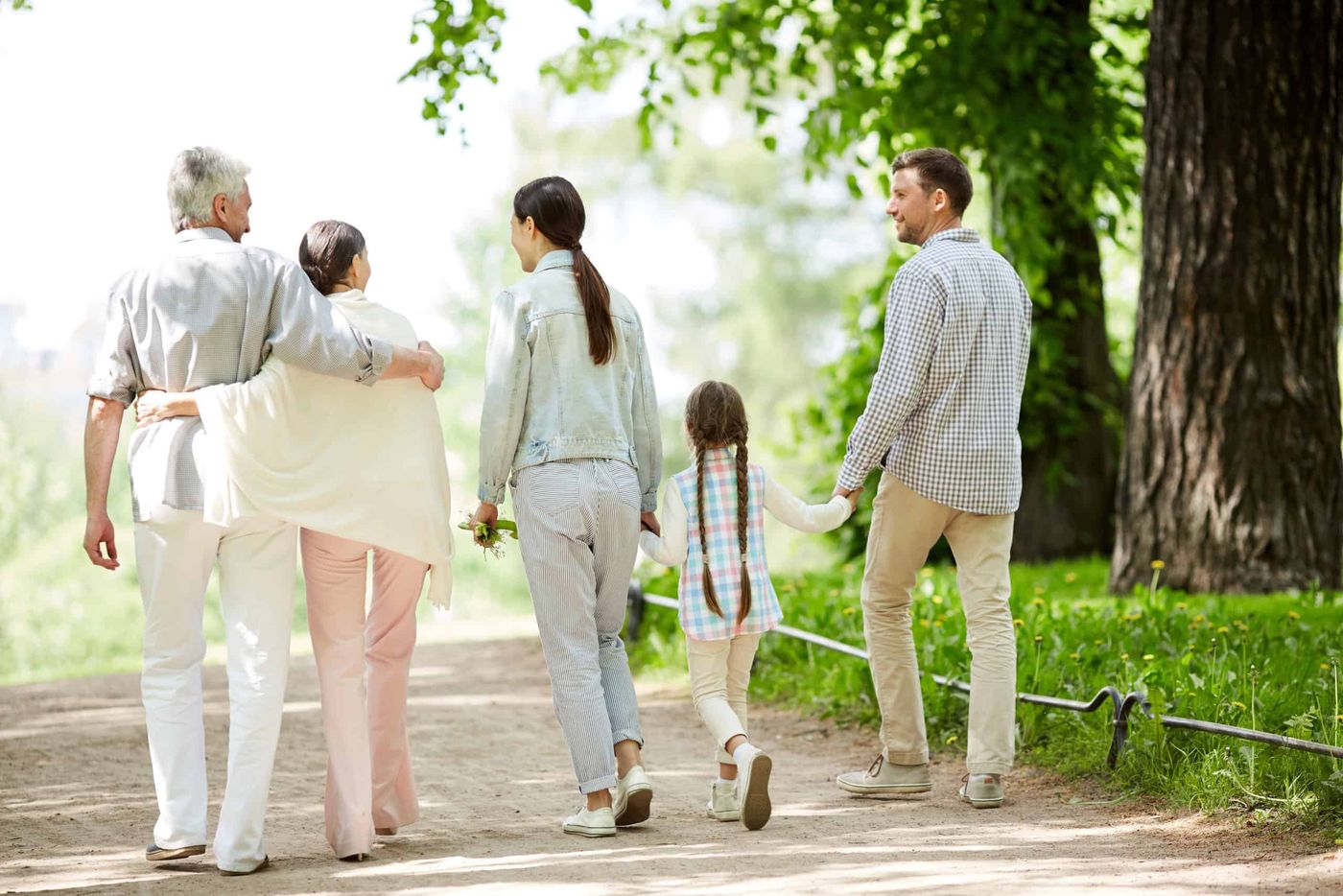 Canada's Parents and Grandparents Program Intake To Grow By More Than A  Third To 32,000 - Canada Immigration and Visa Information. Canadian