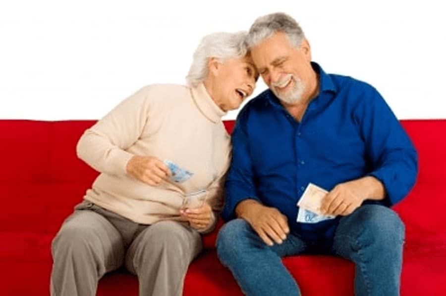 Canadian Residents Collecting Pensions from Abroad, Red Seal Notary