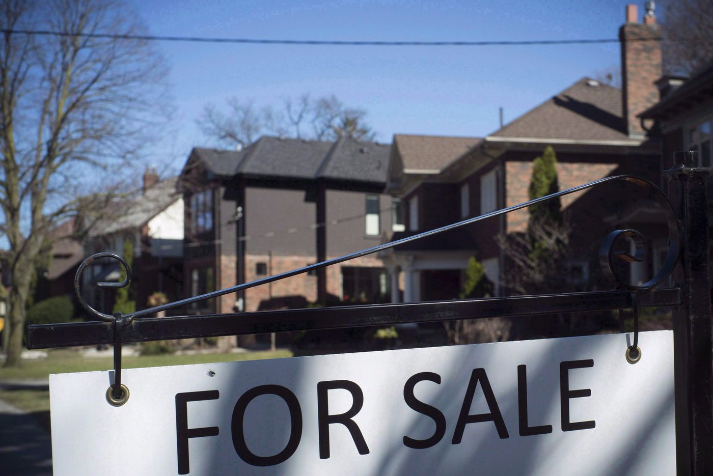 Toronto Real Estate Board threatens legal action against realtors in battle  over home sales data, Toronto | Globalnews.ca