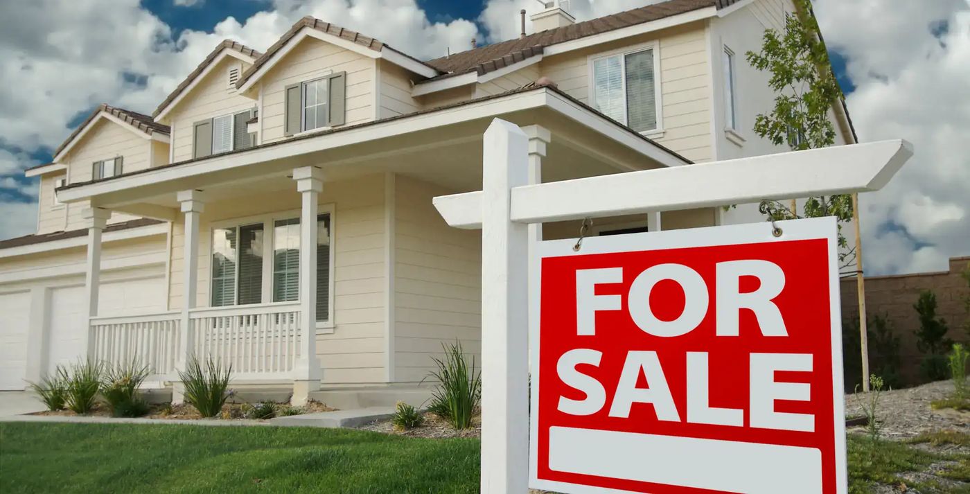 Toronto home prices fall but market set to turn corner| NOW Toronto