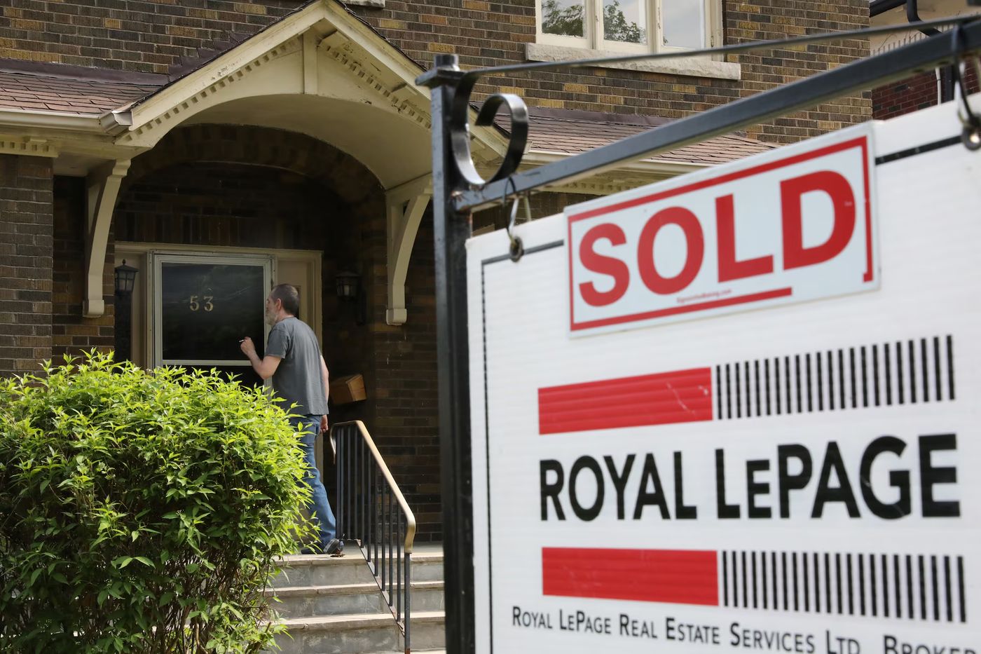 Toronto home sales fall the most in 11 months as economic uncertainty  weighs | Reuters