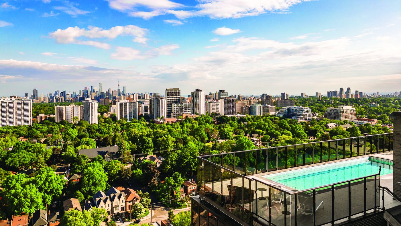 Best Toronto Apartments with Skyline Views 2026