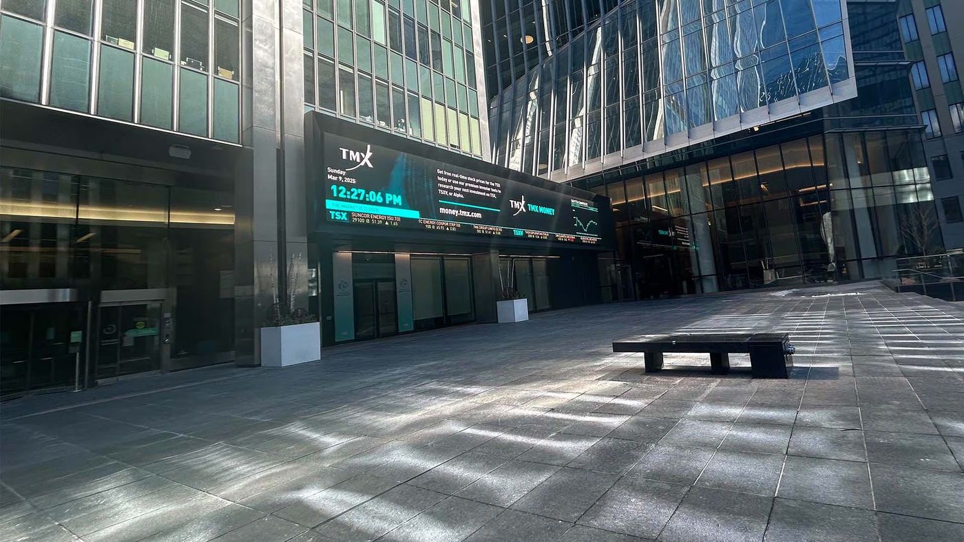 TSX gains, U.S. markets rise ahead of Fed rate decision