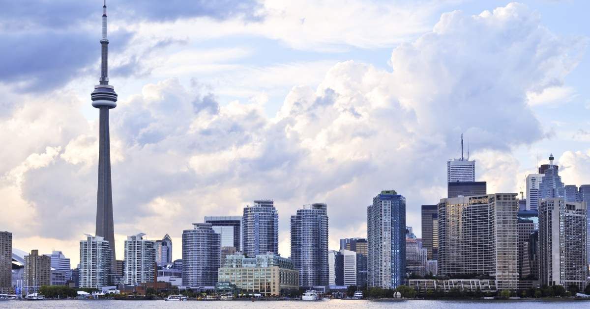 Toronto Sightseeing: Captivating Sights and Stunning Skyline Views